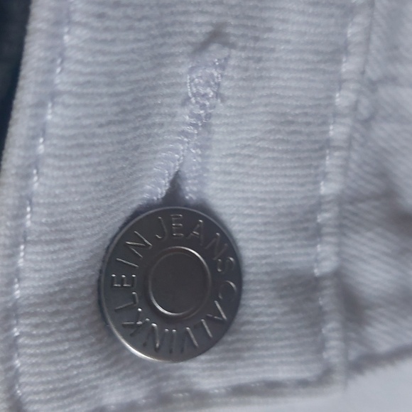 Calvin Klein Jeans mini skirt, size 16, great condition - Picture 4 of 9